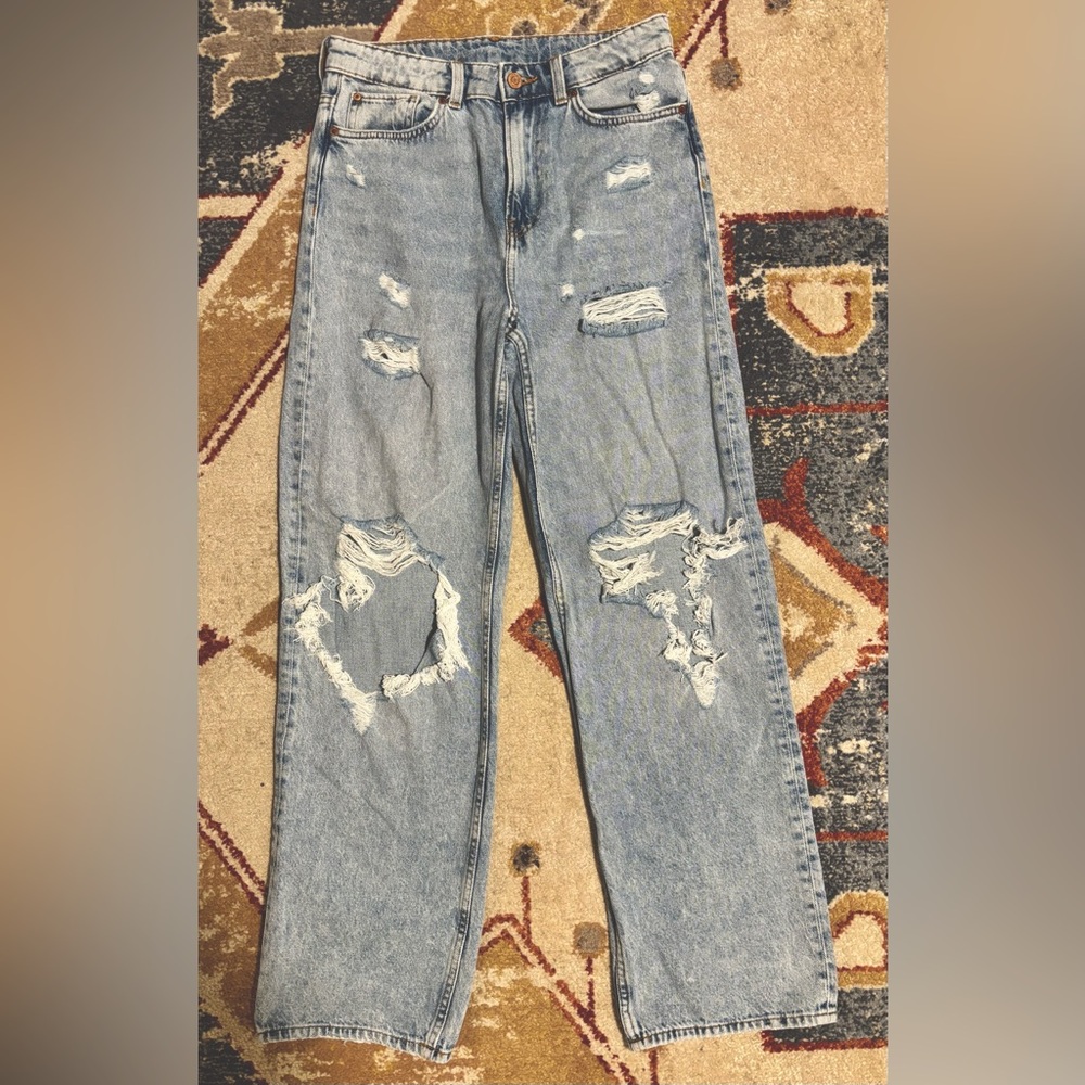 H&M Loose Straight Jeans (size 6)